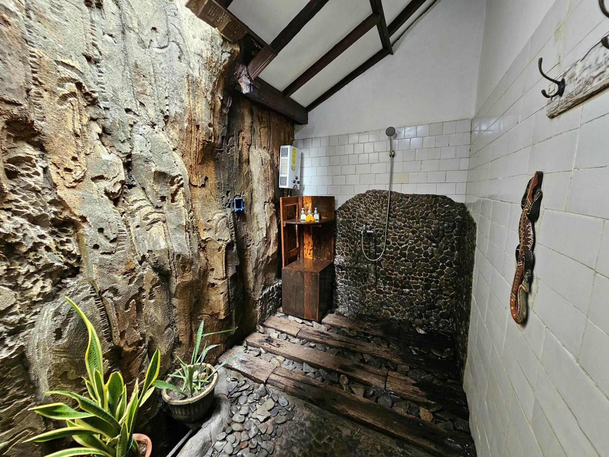 Hotel Binaria Museum Lovina
